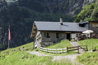 © Kleinwalsertal Tourismus eGen • Bernhards Gemstelhütte • Photographer: Frank Drechsel